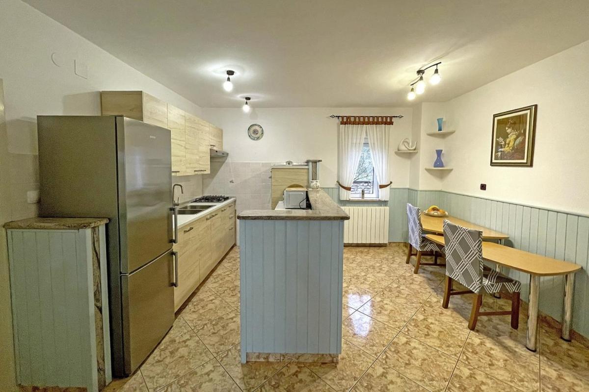 Linda In Lovrinici Villa Пазин Екстериор снимка